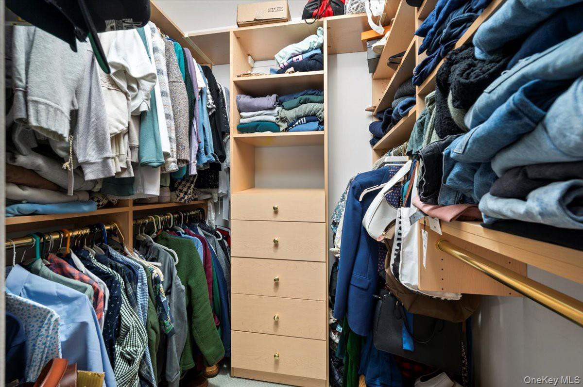 #16 photo, 37 Greenway Lane, Rye Brook , NY 10573