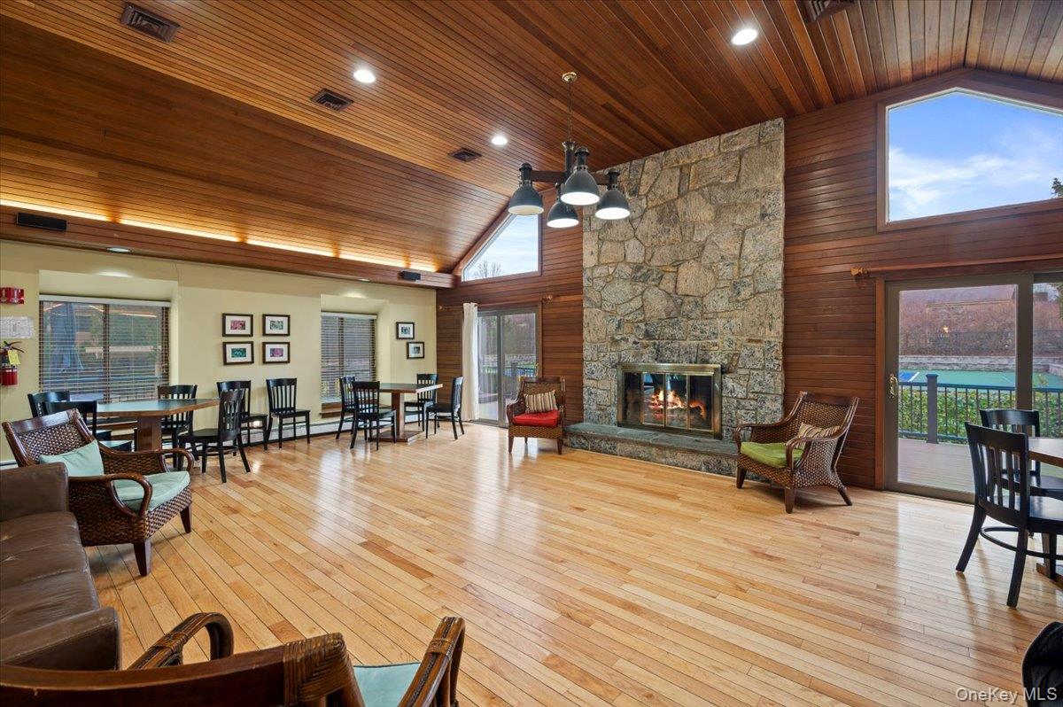 #19 photo, 37 Greenway Lane, Rye Brook , NY 10573