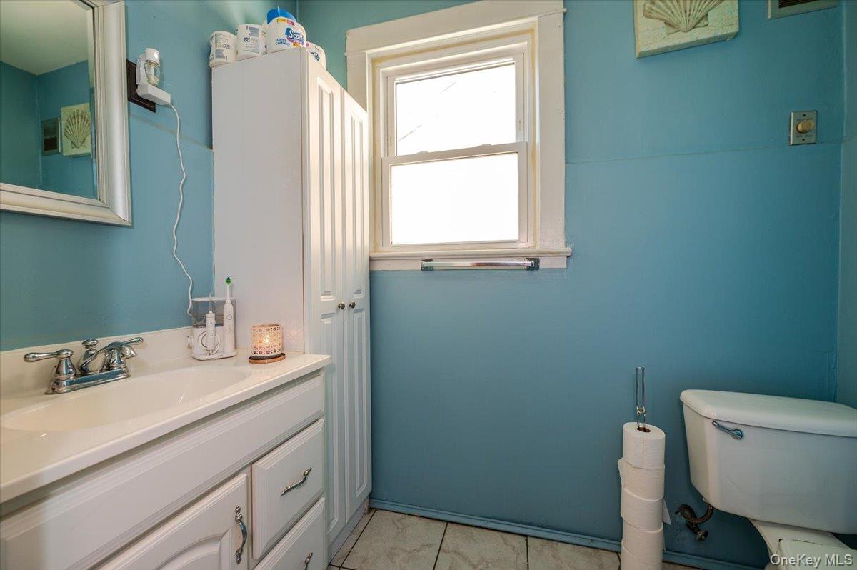 #13 photo, 1917 Haight Avenue, Bronx , NY 10461