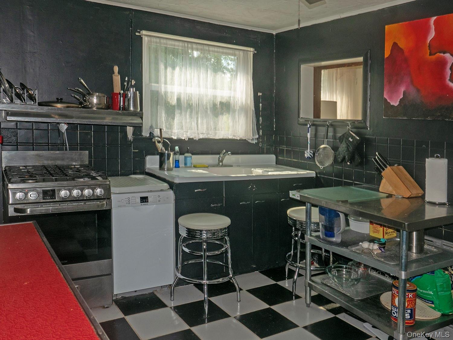 #6 photo, 2884 Atlantic Avenue, Call Listing Agent , NY 12172