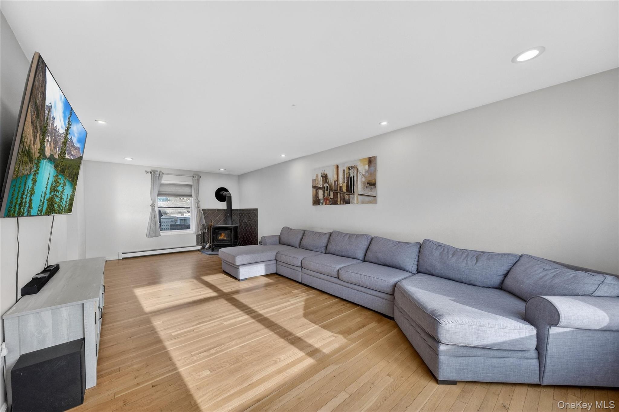 #9 photo, 3 Victory Road, Patterson , NY 12563