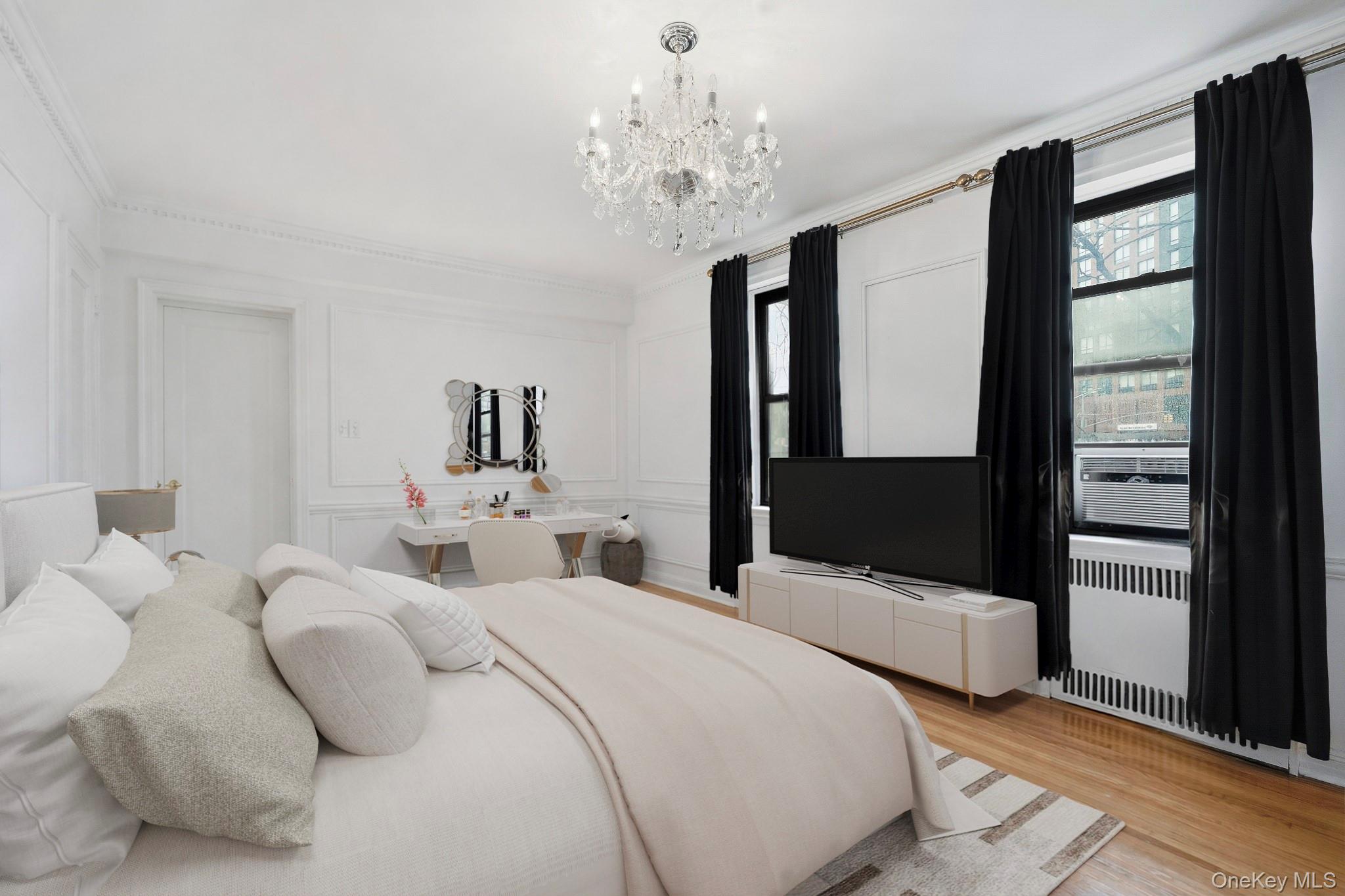 #13 photo, 69-40 YELLOWSTONE Boulevard, קווינס Forest Hills , NY 11375