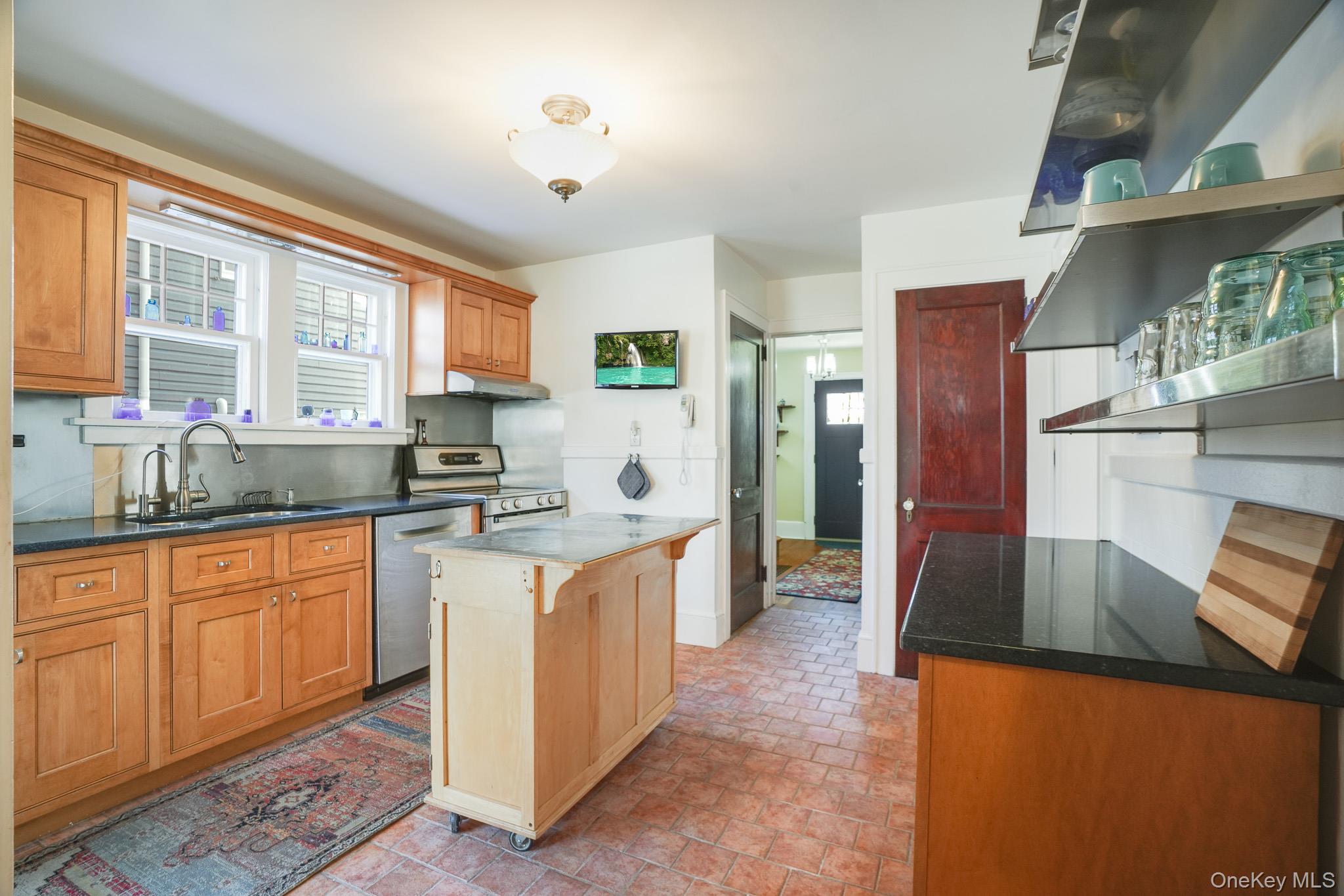 #10 photo, 31 Wilson Boulevard, Poughkeepsie , NY 12603