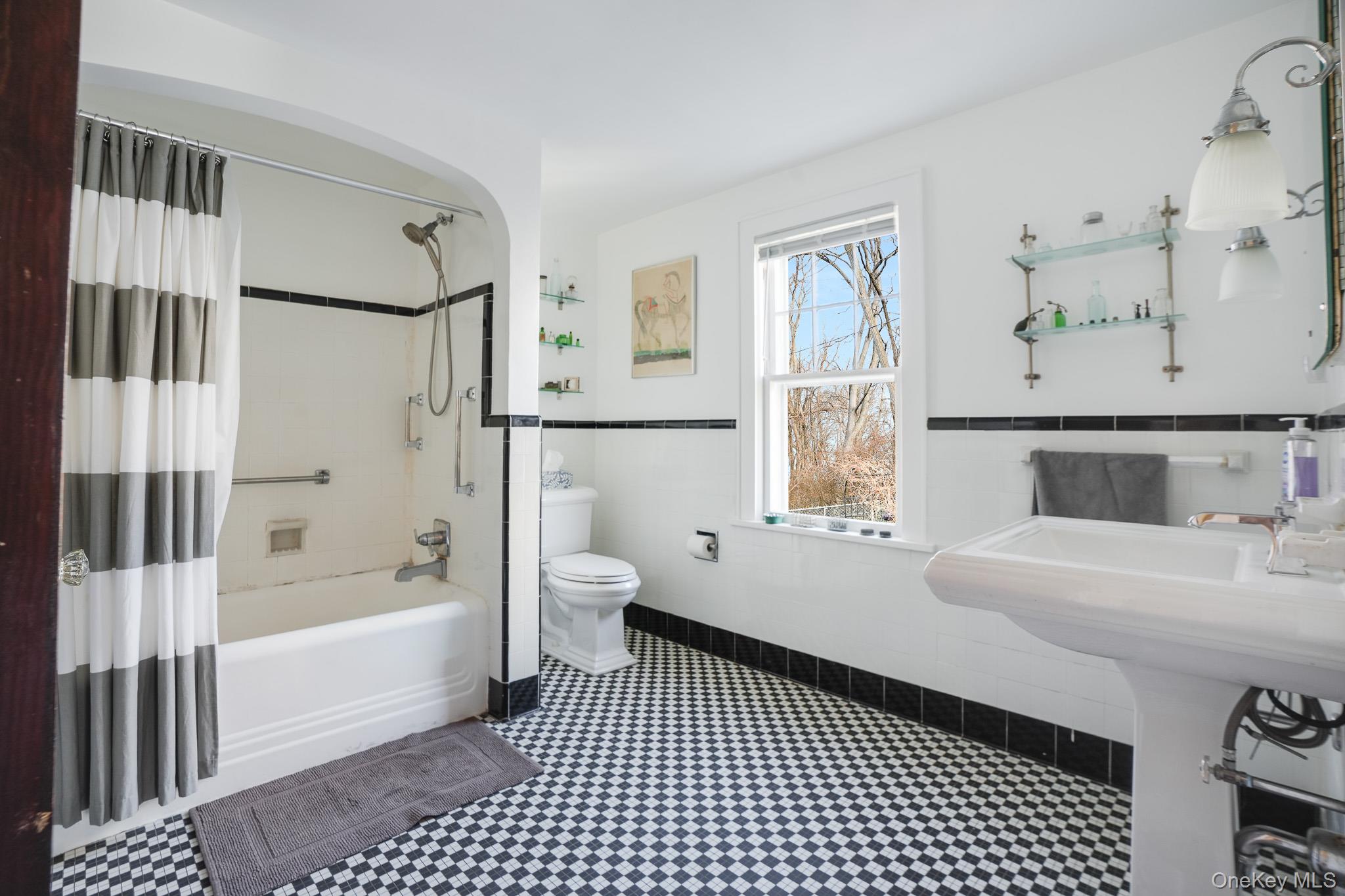 #20 photo, 31 Wilson Boulevard, Poughkeepsie , NY 12603