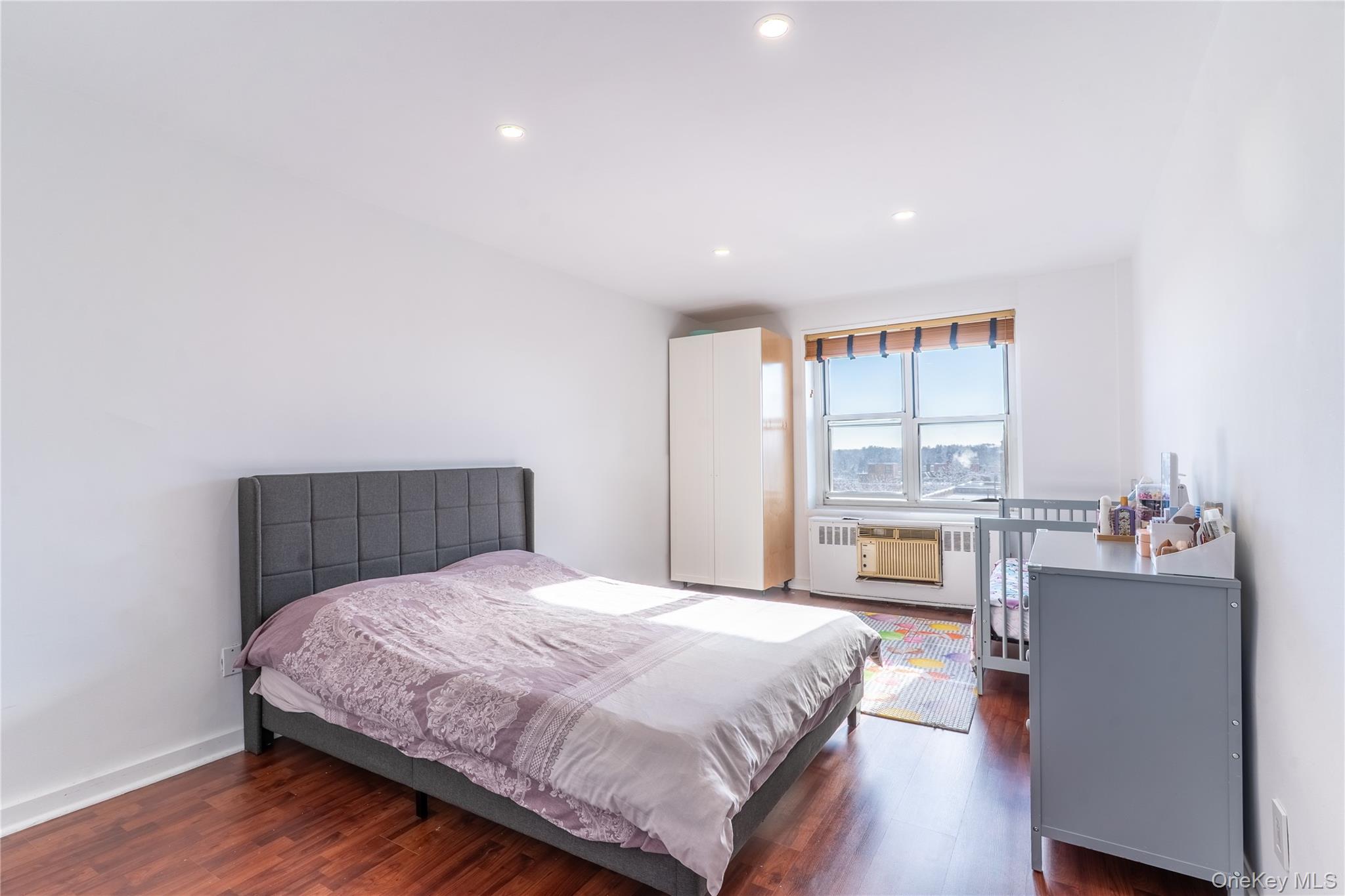 #10 photo, 16 Lake Street, White Plains , NY 10603