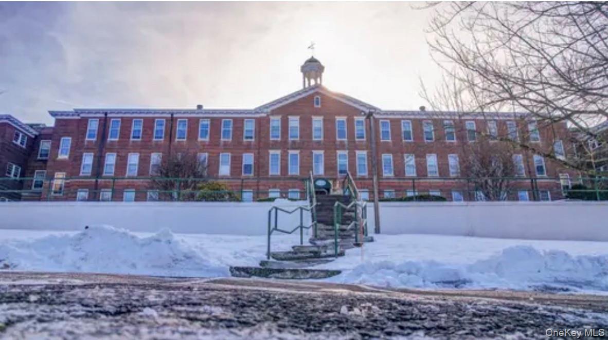 #13 photo, 5209 Villa At The, Peekskill , NY 10566