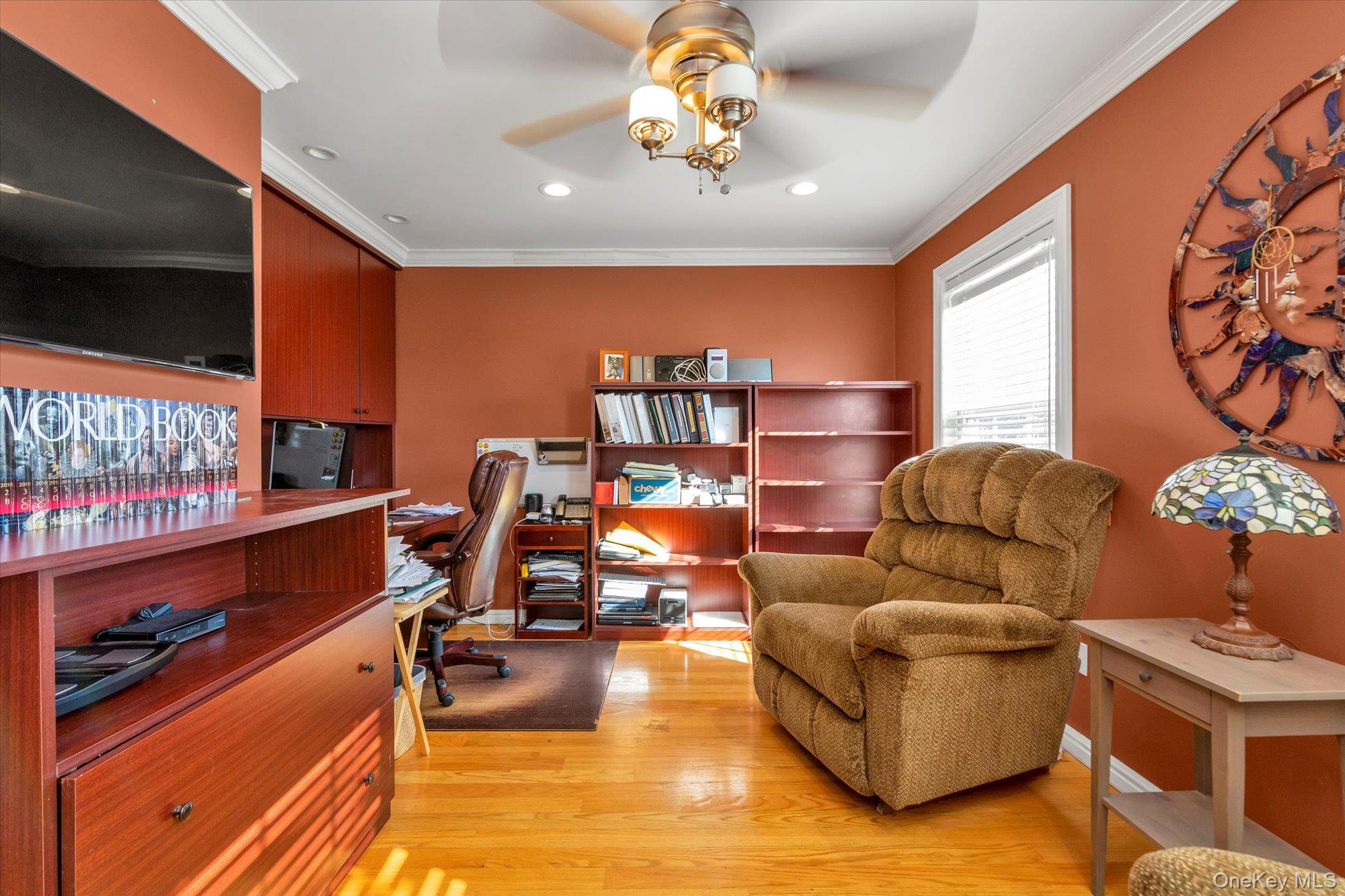 #13 photo, 2528 Balsam Avenue, Нассау ‖ East Meadow , NY 11554