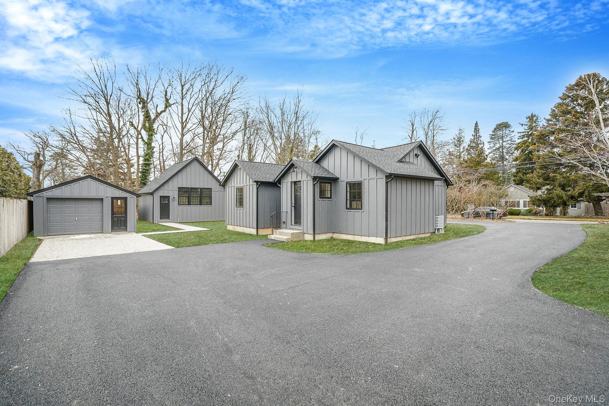 #4 photo, 23 Roosevelt Boulevard, East Patchogue , NY 11772