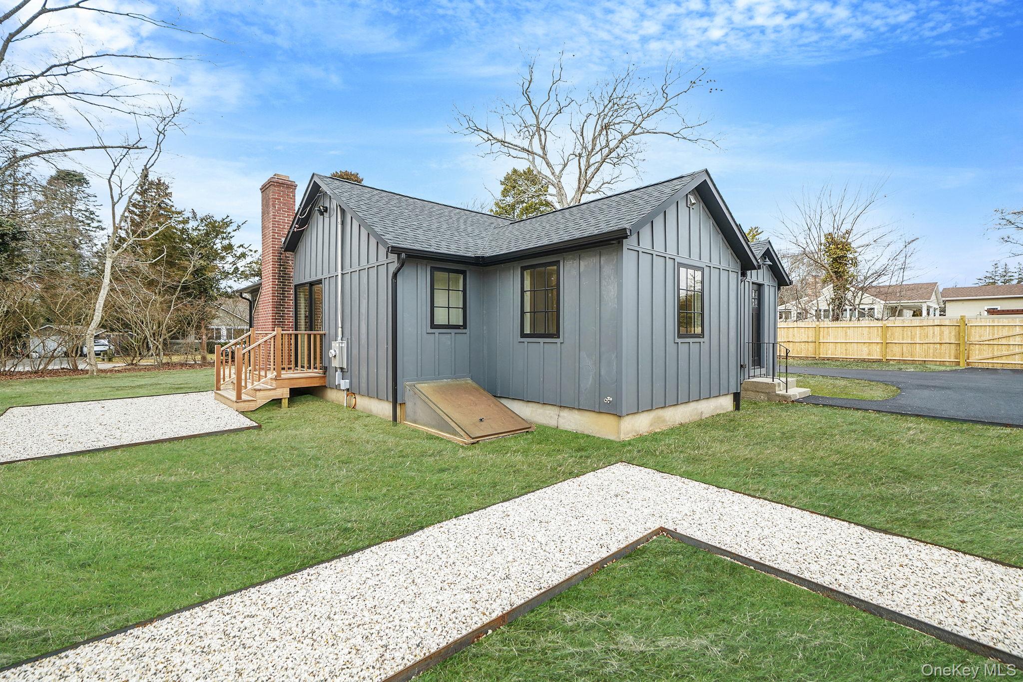 #8 photo, 23 Roosevelt Boulevard, East Patchogue , NY 11772