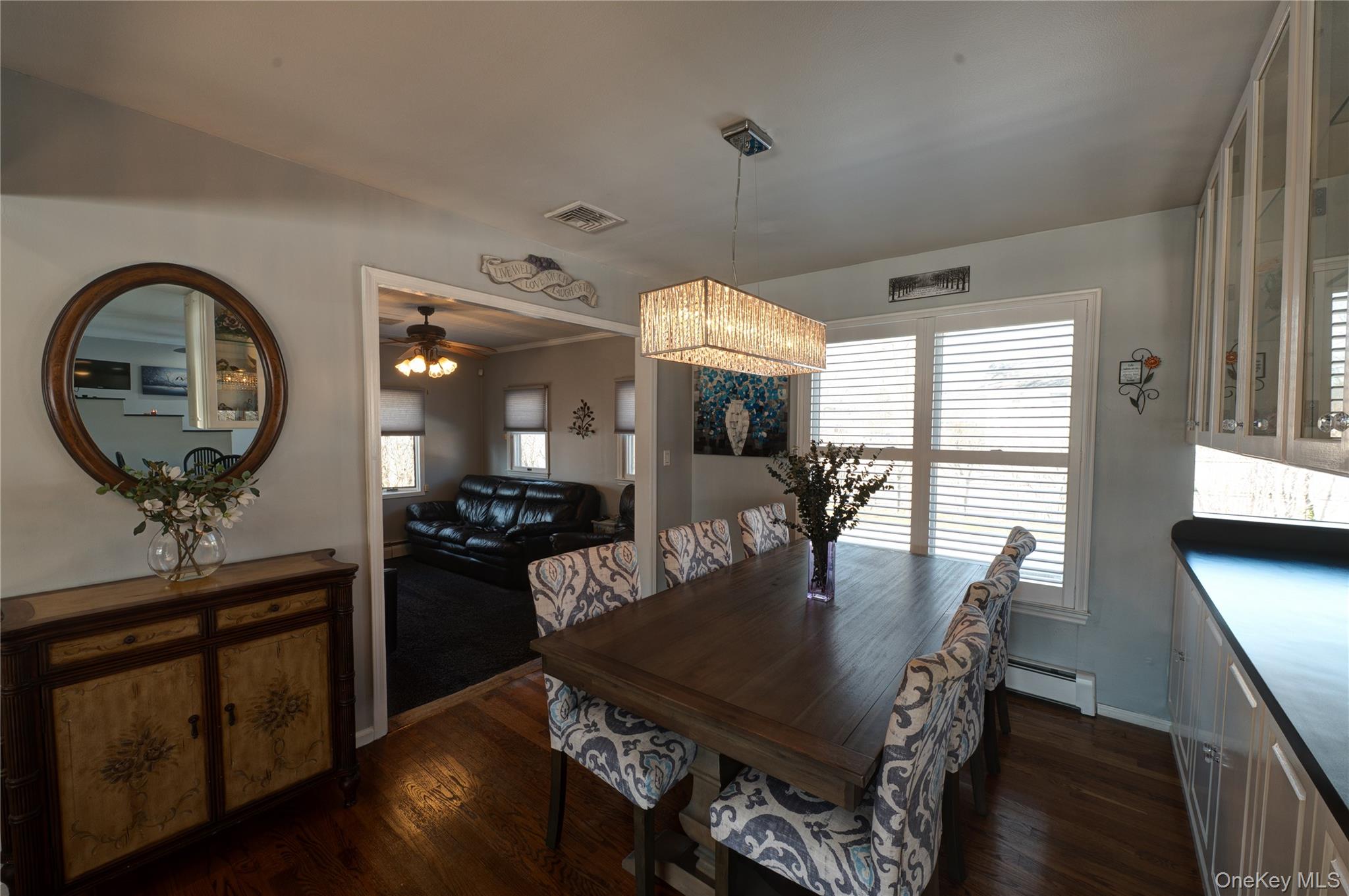 #10 photo, 221 Young Street, Саффолк ‖ West Babylon , NY 11704