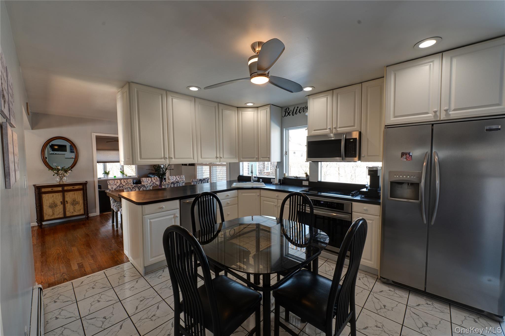 #16 photo, 221 Young Street, Саффолк ‖ West Babylon , NY 11704