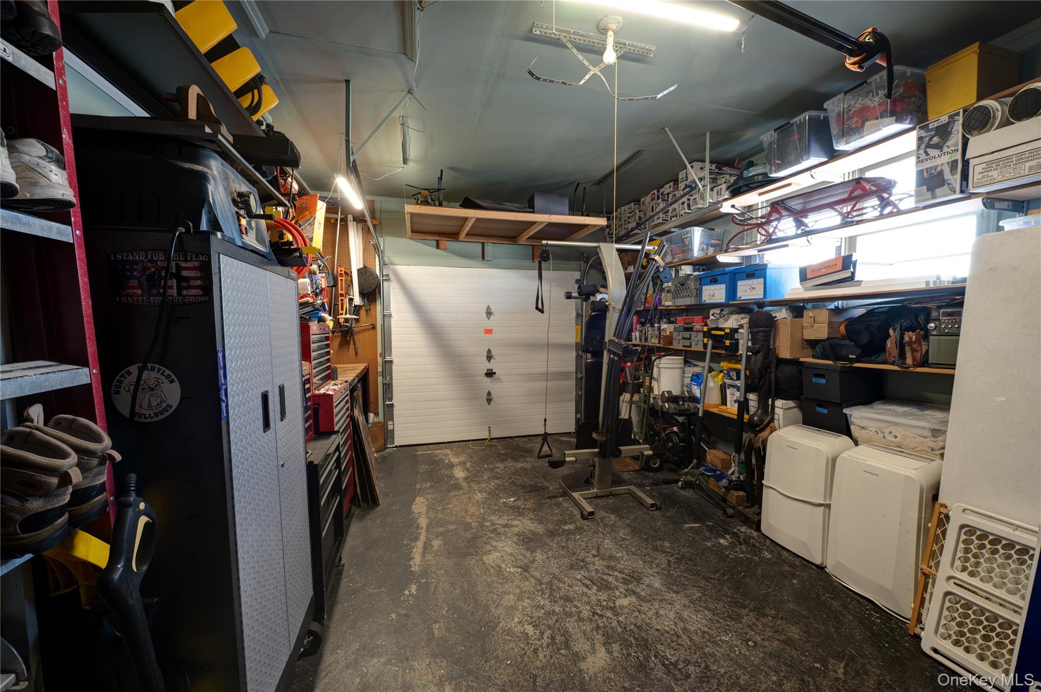 #17 photo, 221 Young Street, Саффолк ‖ West Babylon , NY 11704