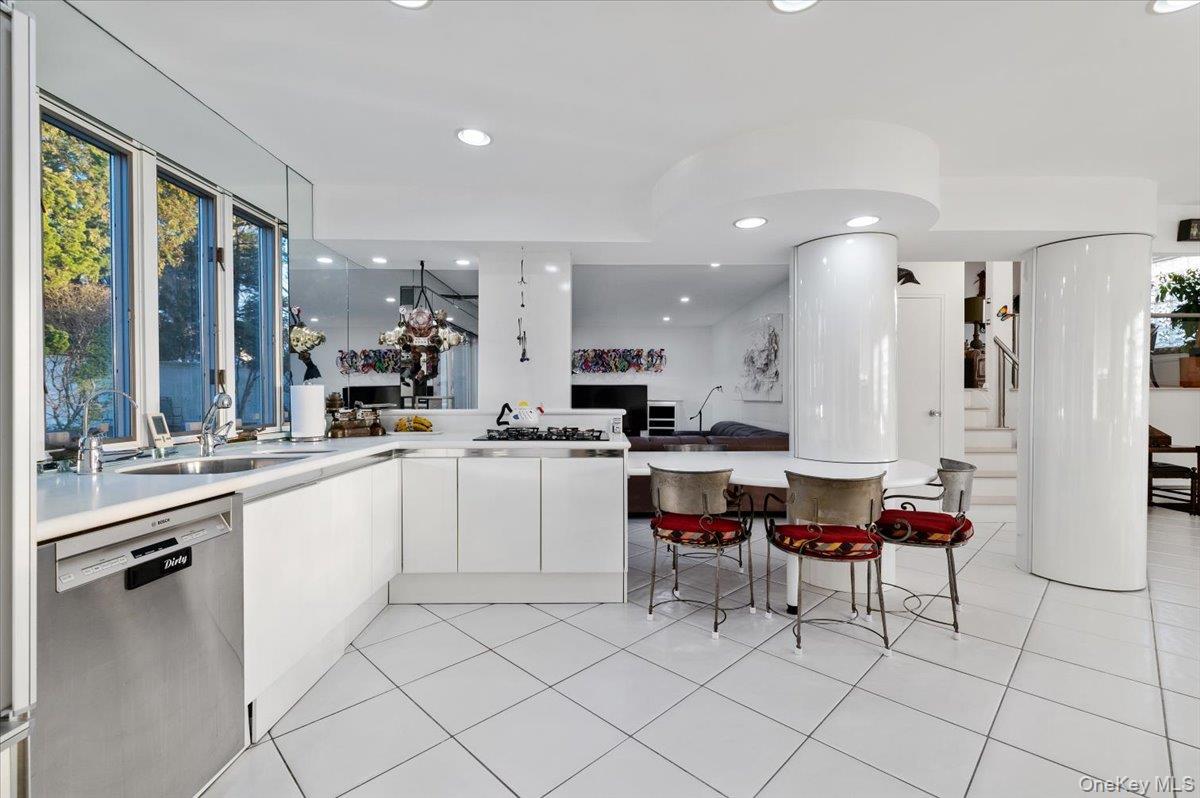 #10 photo, 3427 Carey Lane, 长岛 Baldwin , NY 11510