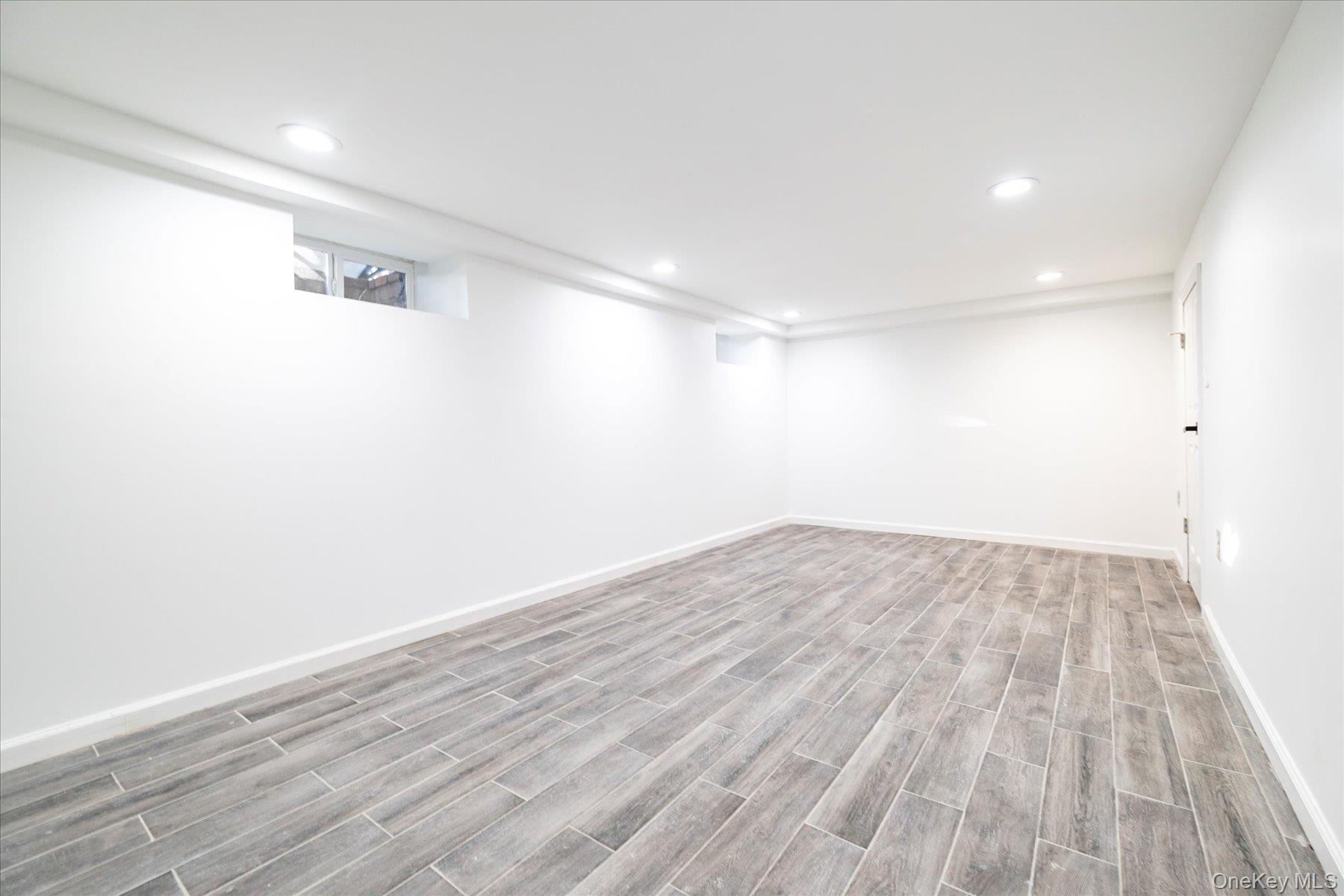 #16 photo, 5 Prospect Street, 롱 아일랜드 Glen Head , NY 11545