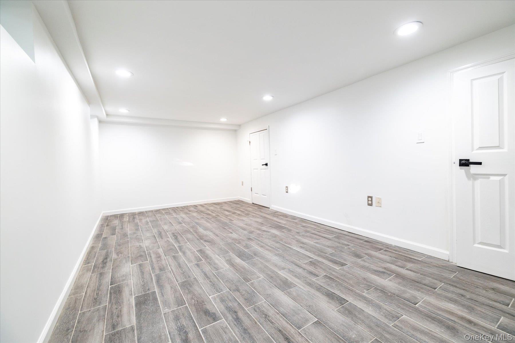 #17 photo, 5 Prospect Street, 롱 아일랜드 Glen Head , NY 11545