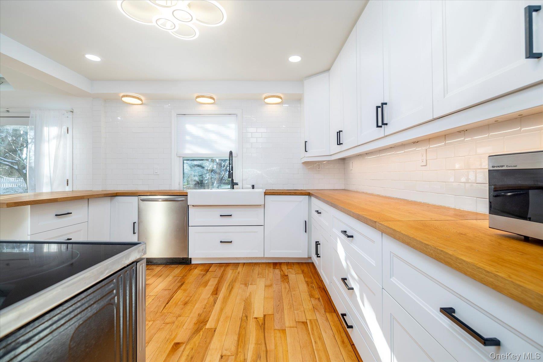 #9 photo, 5 Prospect Street, 롱 아일랜드 Glen Head , NY 11545