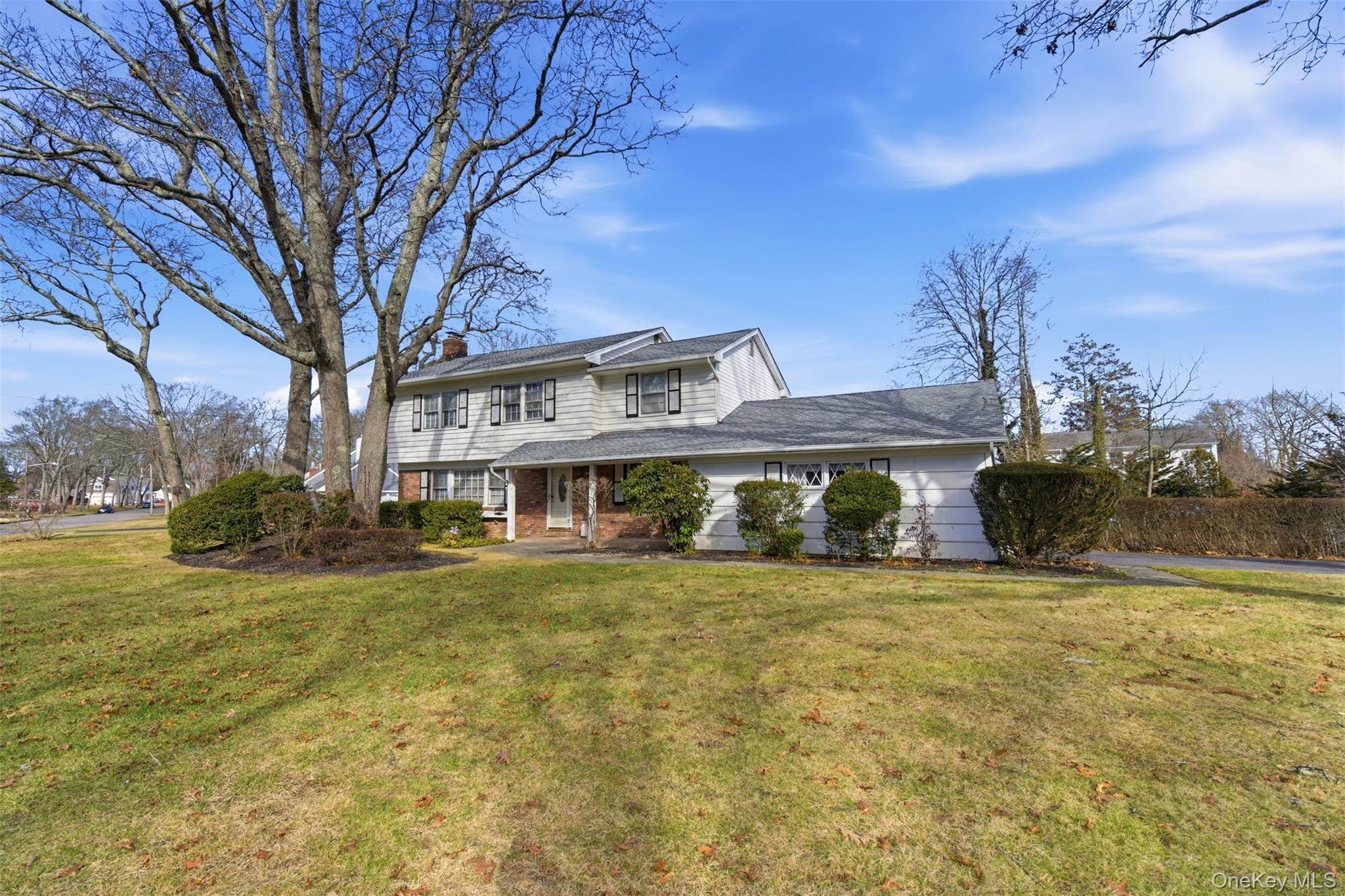 #2 photo, 24 Birchwood Drive, Саффолк ‖ Great River , NY 11739