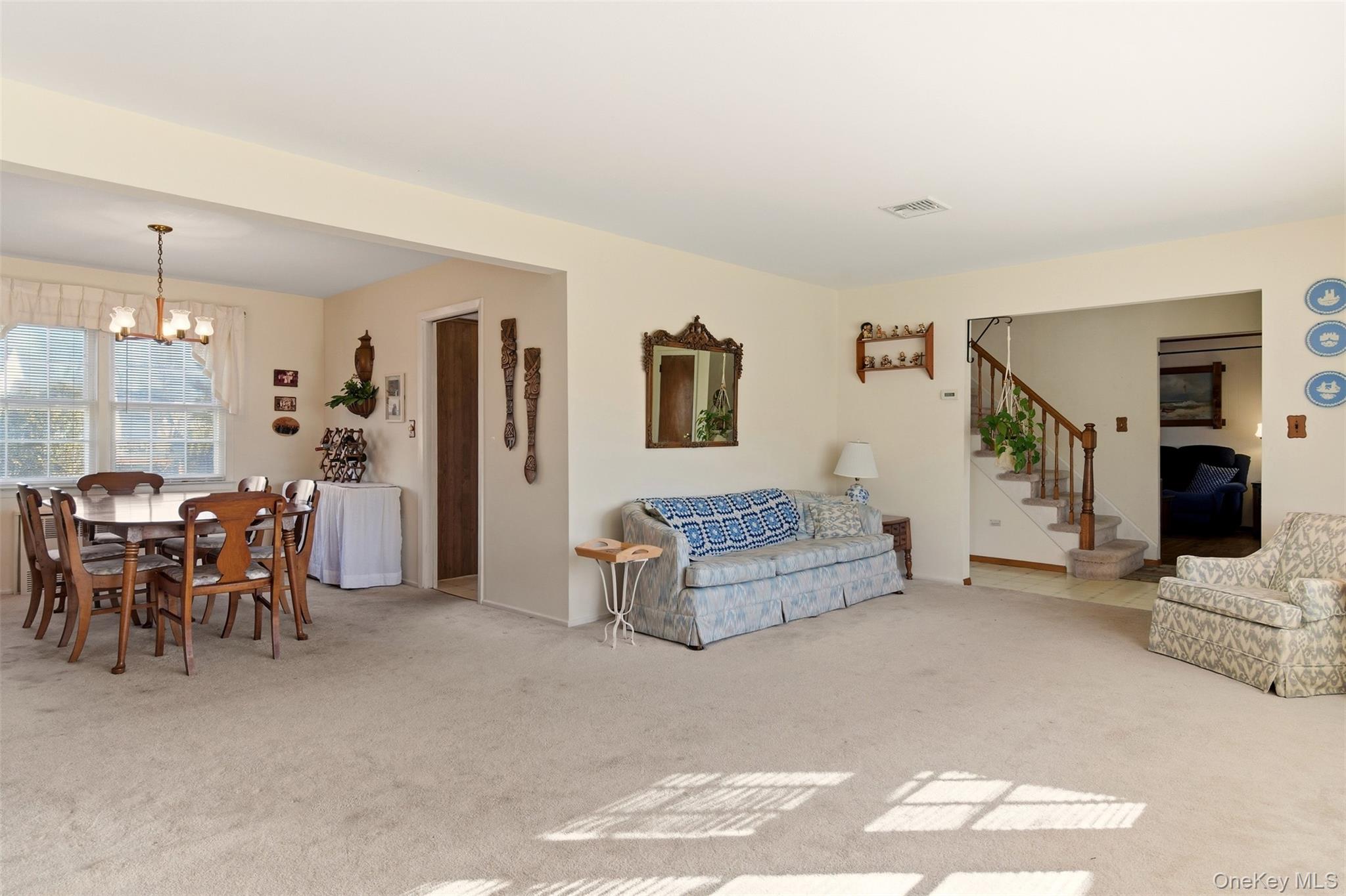 #5 photo, 24 Birchwood Drive, Саффолк ‖ Great River , NY 11739