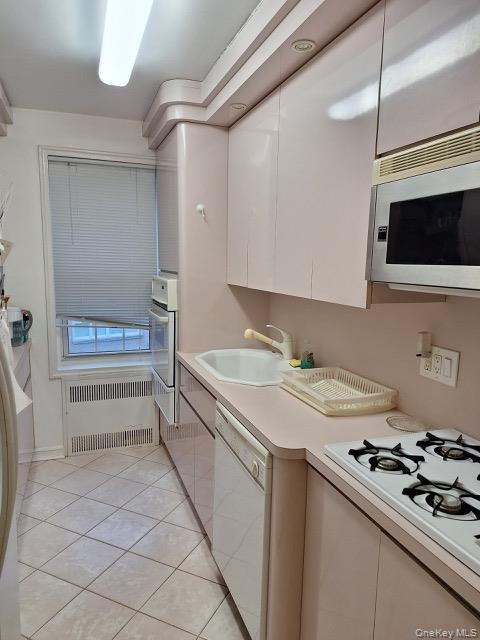 #11 photo, 250 Central Avenue, Нассау ‖ Lawrence , NY 11559