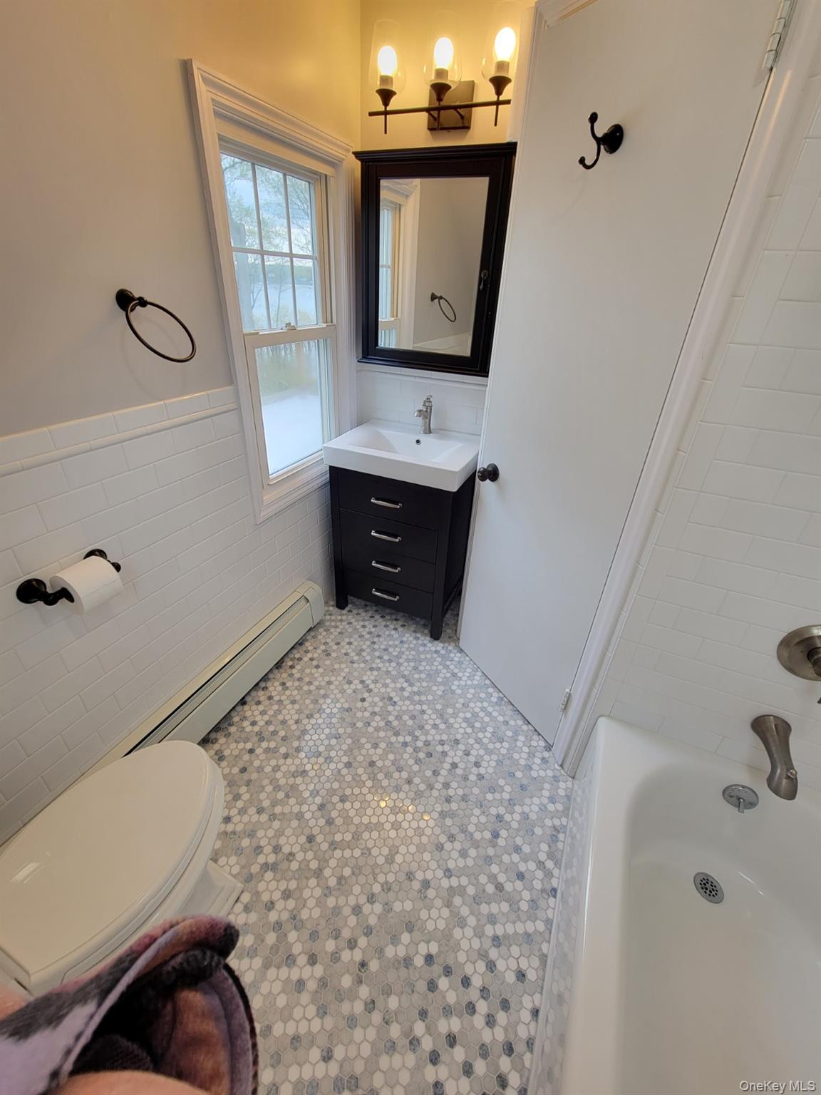 #13 photo, 144 Old Winkle Point Road, מחוז סאפוק Northport , NY 11768