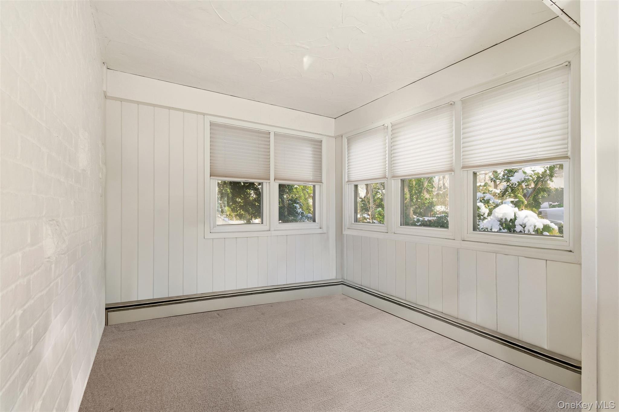 #11 photo, 54 Summit Drive, Manhasset , NY 11030