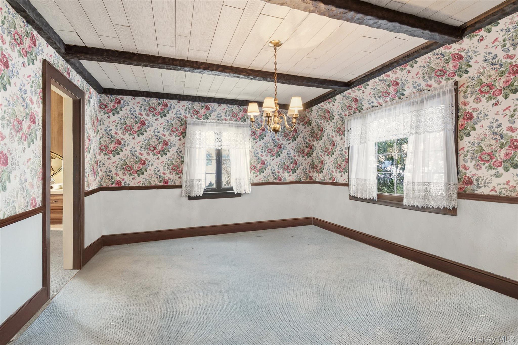 #7 photo, 54 Summit Drive, Manhasset , NY 11030