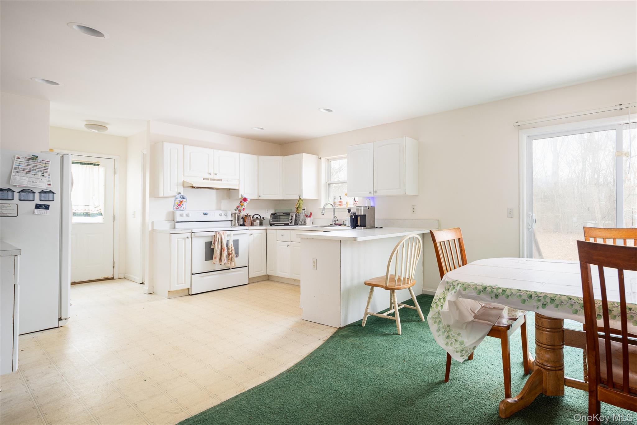 #7 photo, 24 lonscreek Place, Саффолк ‖ Mastic Beach , NY 11951