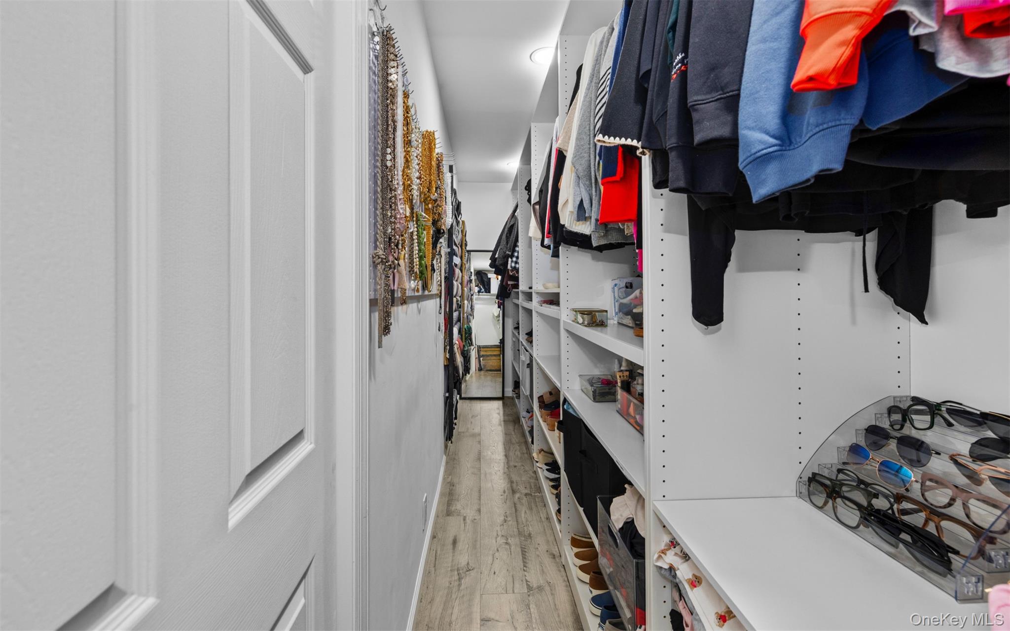 #13 photo, 194 W Neck Road, Huntington , NY 11743