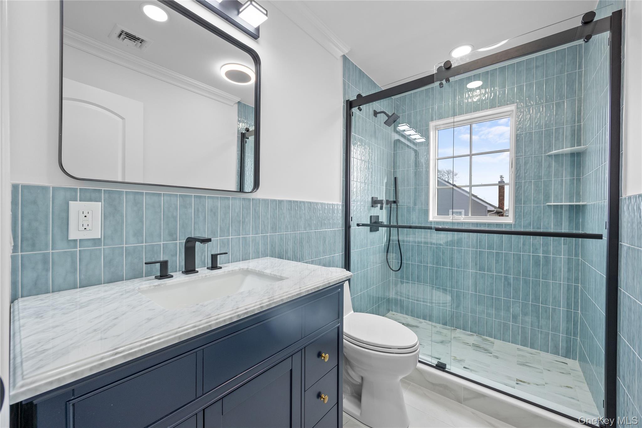 #12 photo, 450 Morea Street, Oceanside , NY 11572