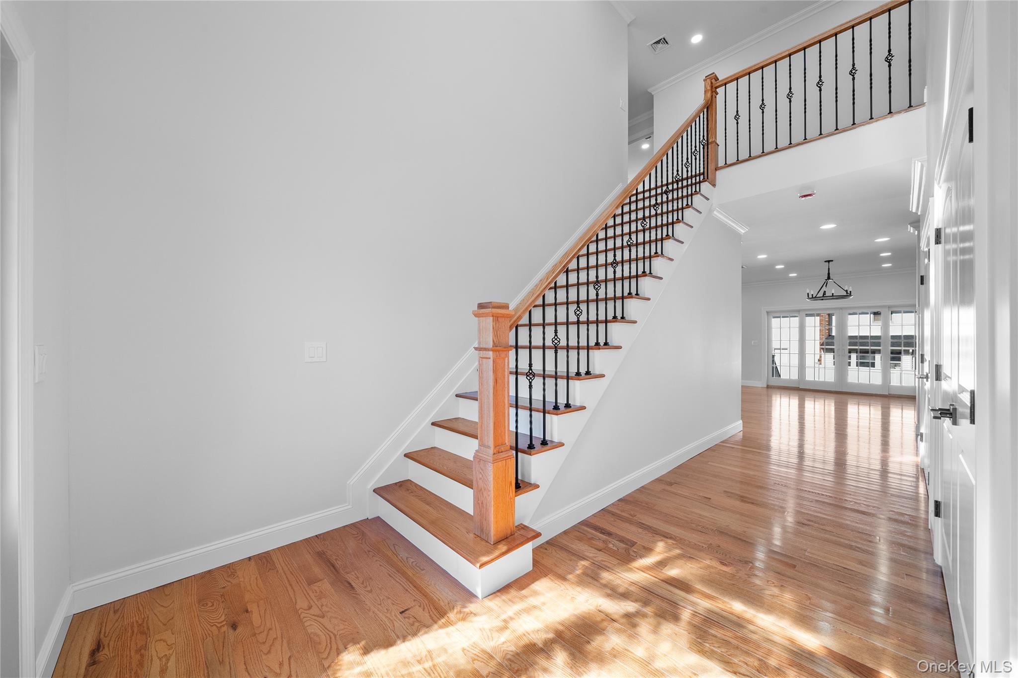 #6 photo, 450 Morea Street, Oceanside , NY 11572