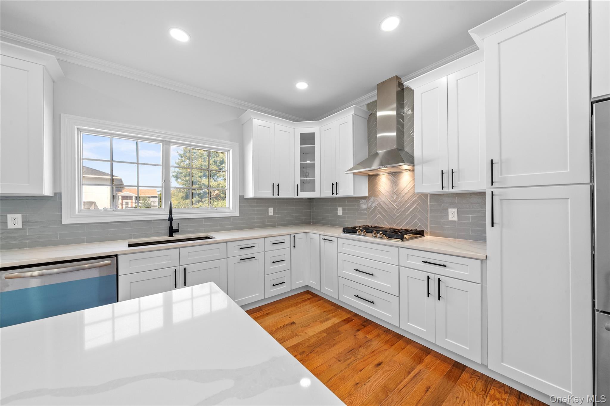 #8 photo, 450 Morea Street, Oceanside , NY 11572