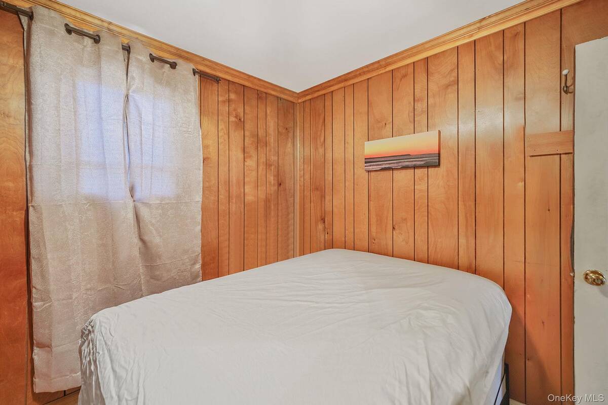 #21 photo, 34 Pine Acres Boulevard, Deer Park , NY 11729