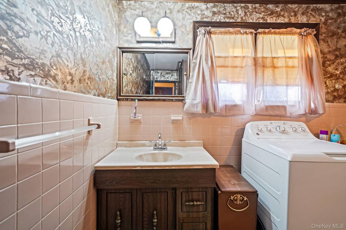 #22 photo, 34 Pine Acres Boulevard, Deer Park , NY 11729