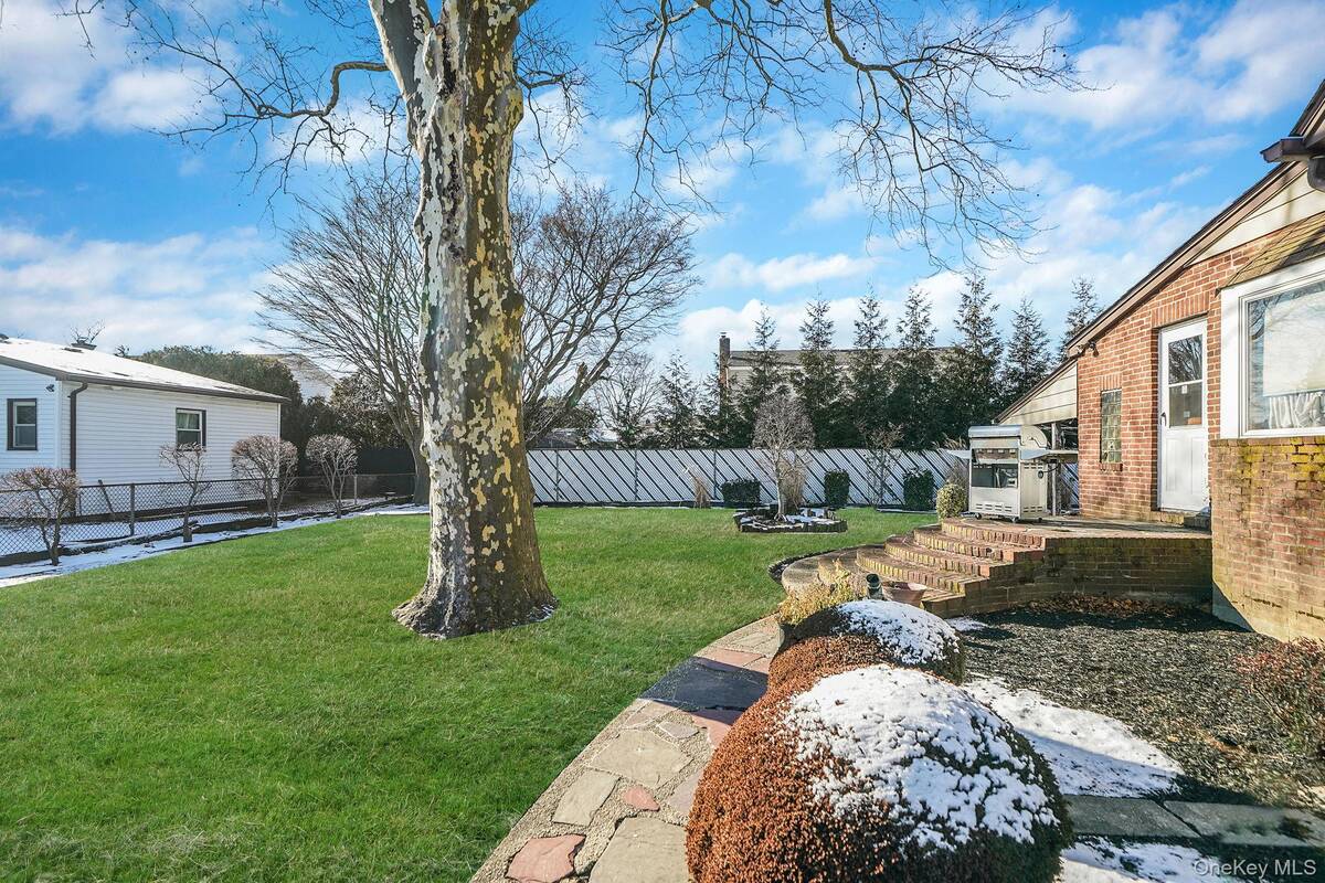 #4 photo, 34 Pine Acres Boulevard, Deer Park , NY 11729