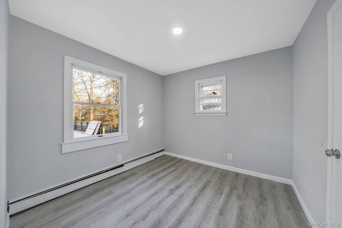 #12 photo, 139 Madison Street, Mastic , NY 11950