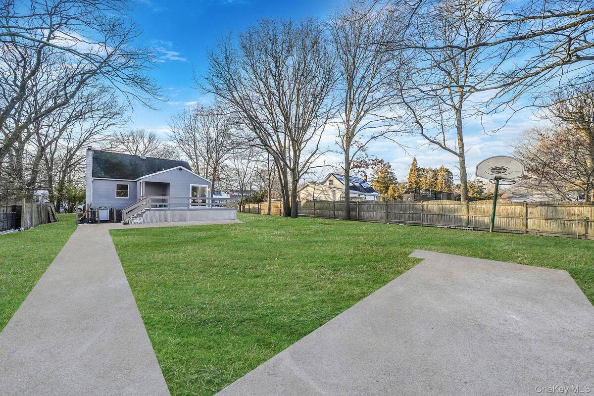 #30 photo, 139 Madison Street, Mastic , NY 11950