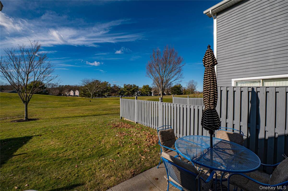 #24 photo, 757 Spring Lake Drive, Саффолк ‖ Middle Island , NY 11953