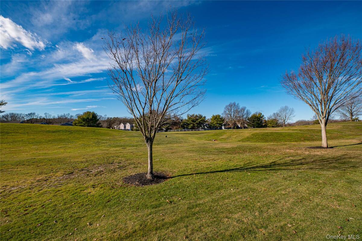 #27 photo, 757 Spring Lake Drive, Саффолк ‖ Middle Island , NY 11953