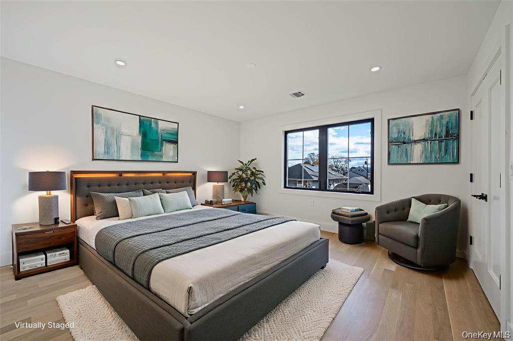 #38 photo, 2386 Marlboro Street, Нассау ‖ East Meadow , NY 11554