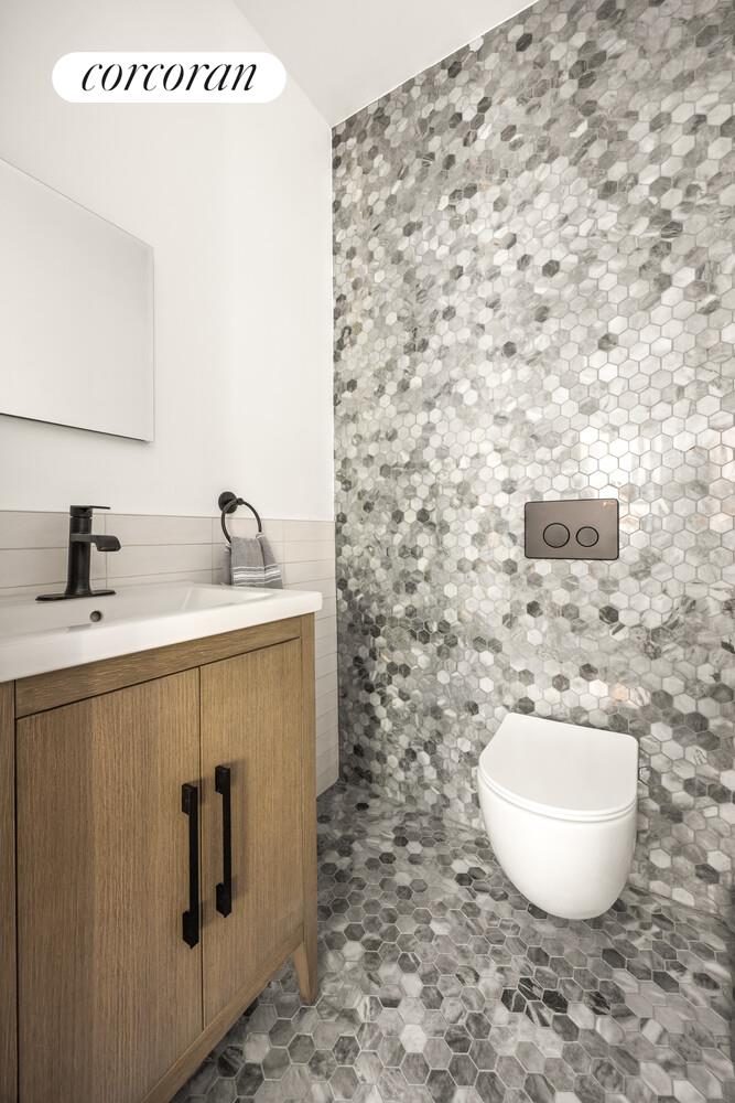 #17 photo, 825 RIVERSIDE Drive, מנהטן Washington Heights , NY 10032