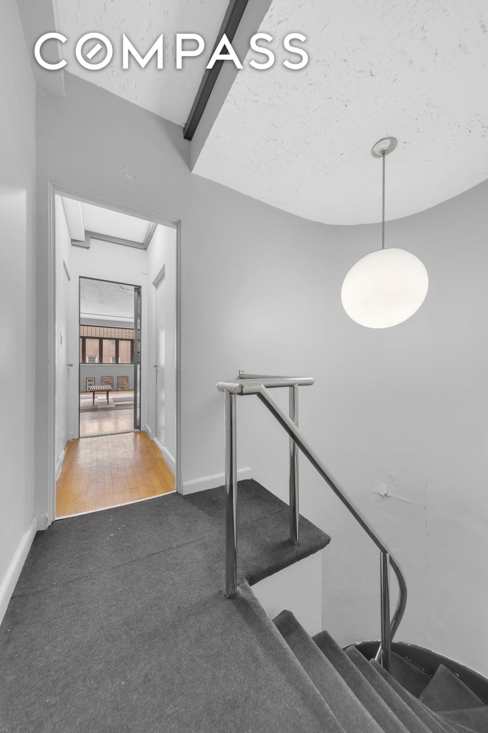 #8 photo, 219 E 49th Street, Манхэттен ‖ Midtown East , NY 10017