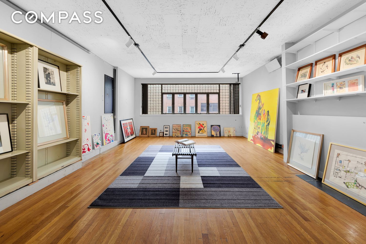 #9 photo, 219 E 49th Street, Манхэттен ‖ Midtown East , NY 10017