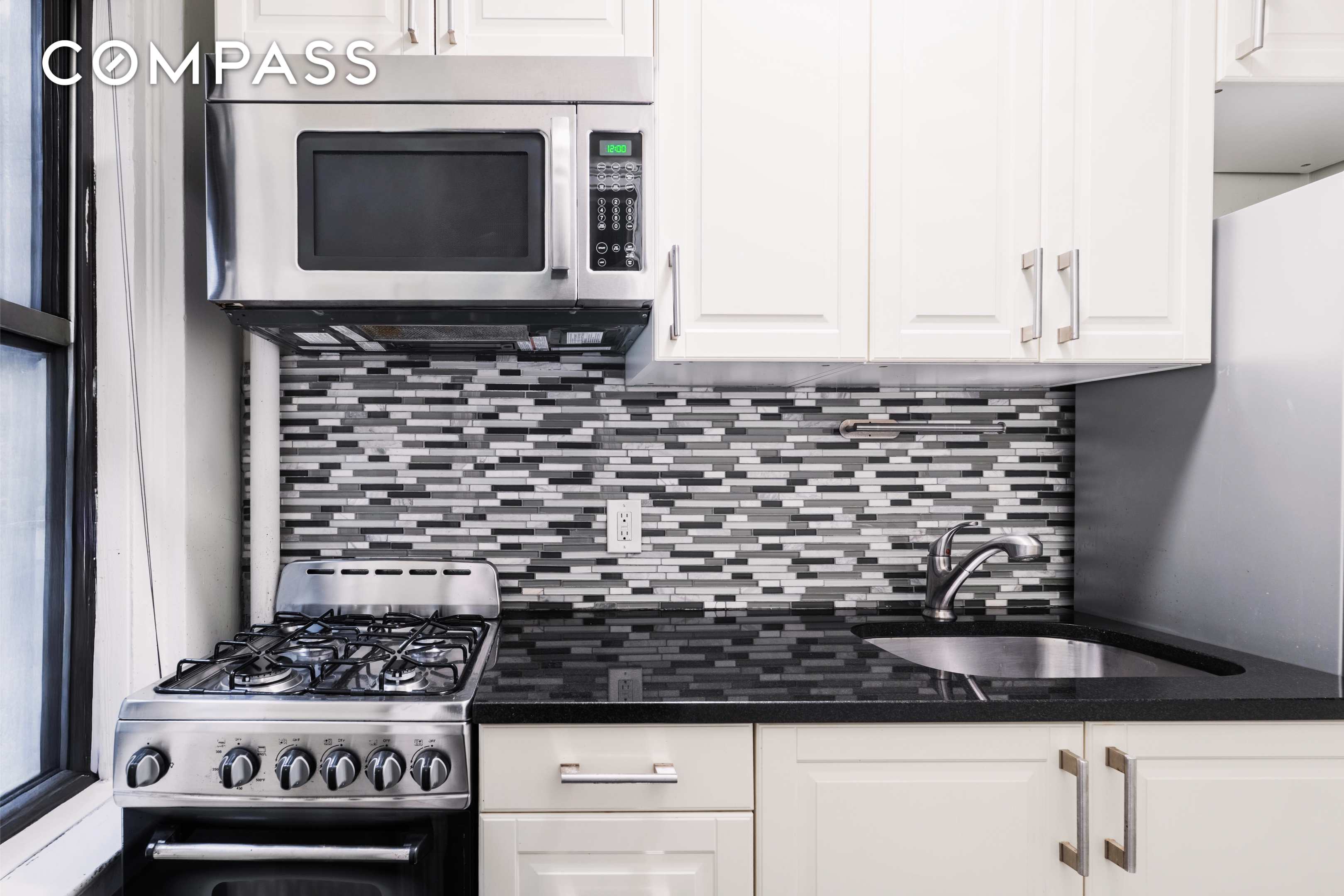 #4 photo, 321 E 54th Street, مانهاتن Sutton Place , NY 10022