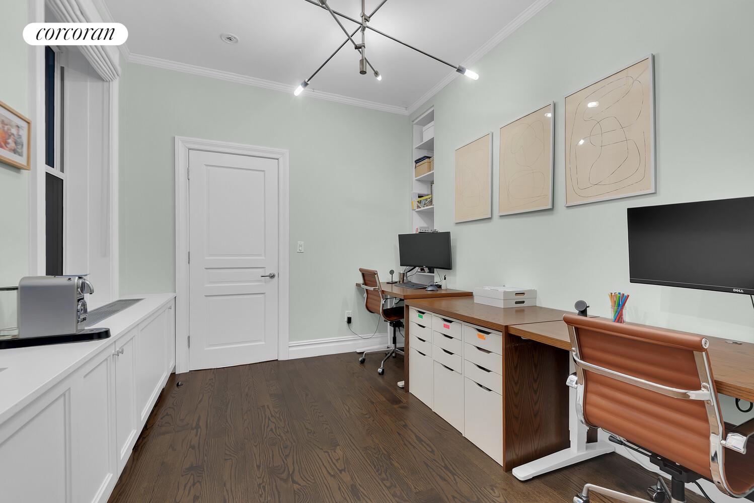 #8 photo, 50 W 67TH Street, מנהטן Lincoln Square , NY 10023