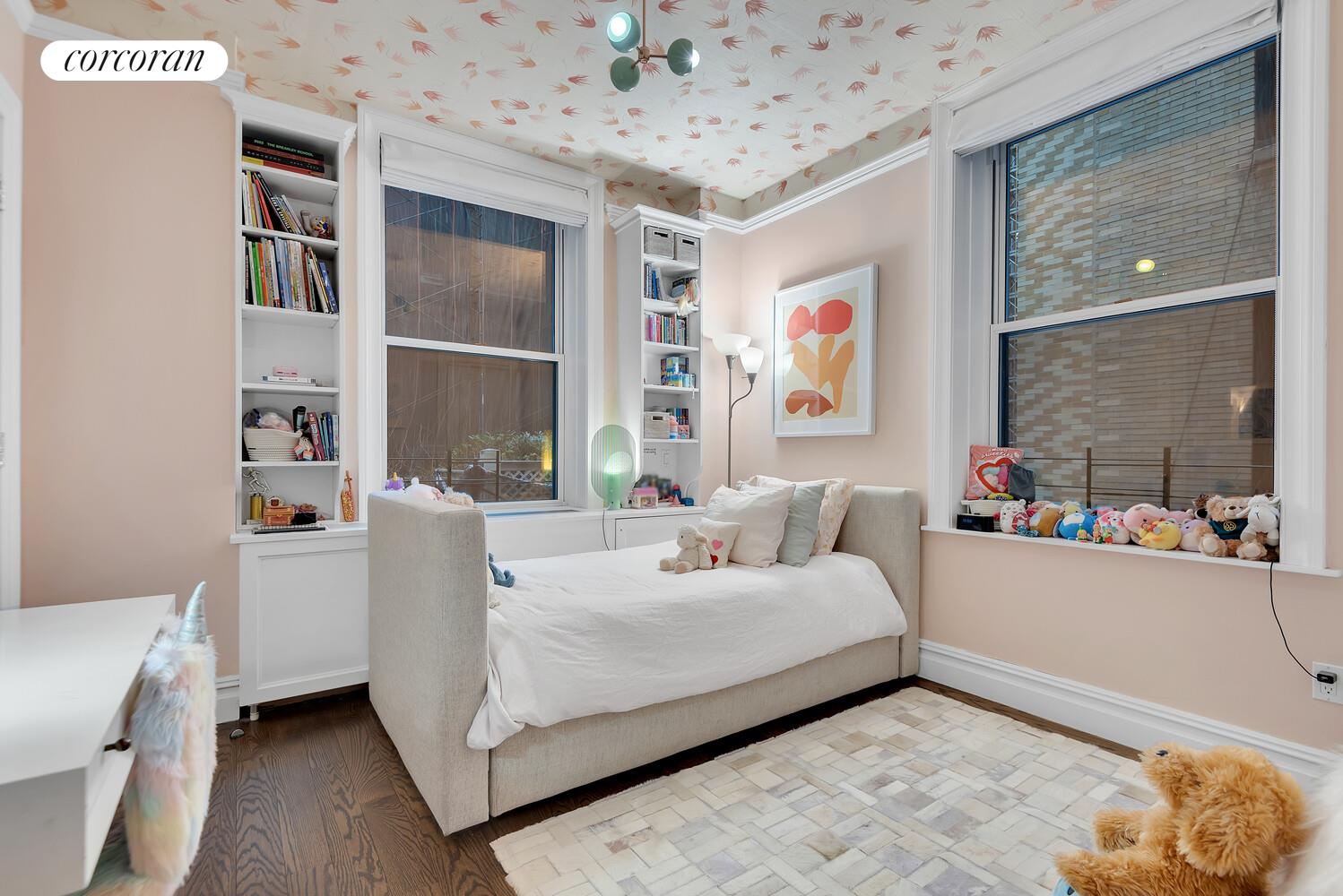 #9 photo, 50 W 67TH Street, מנהטן Lincoln Square , NY 10023