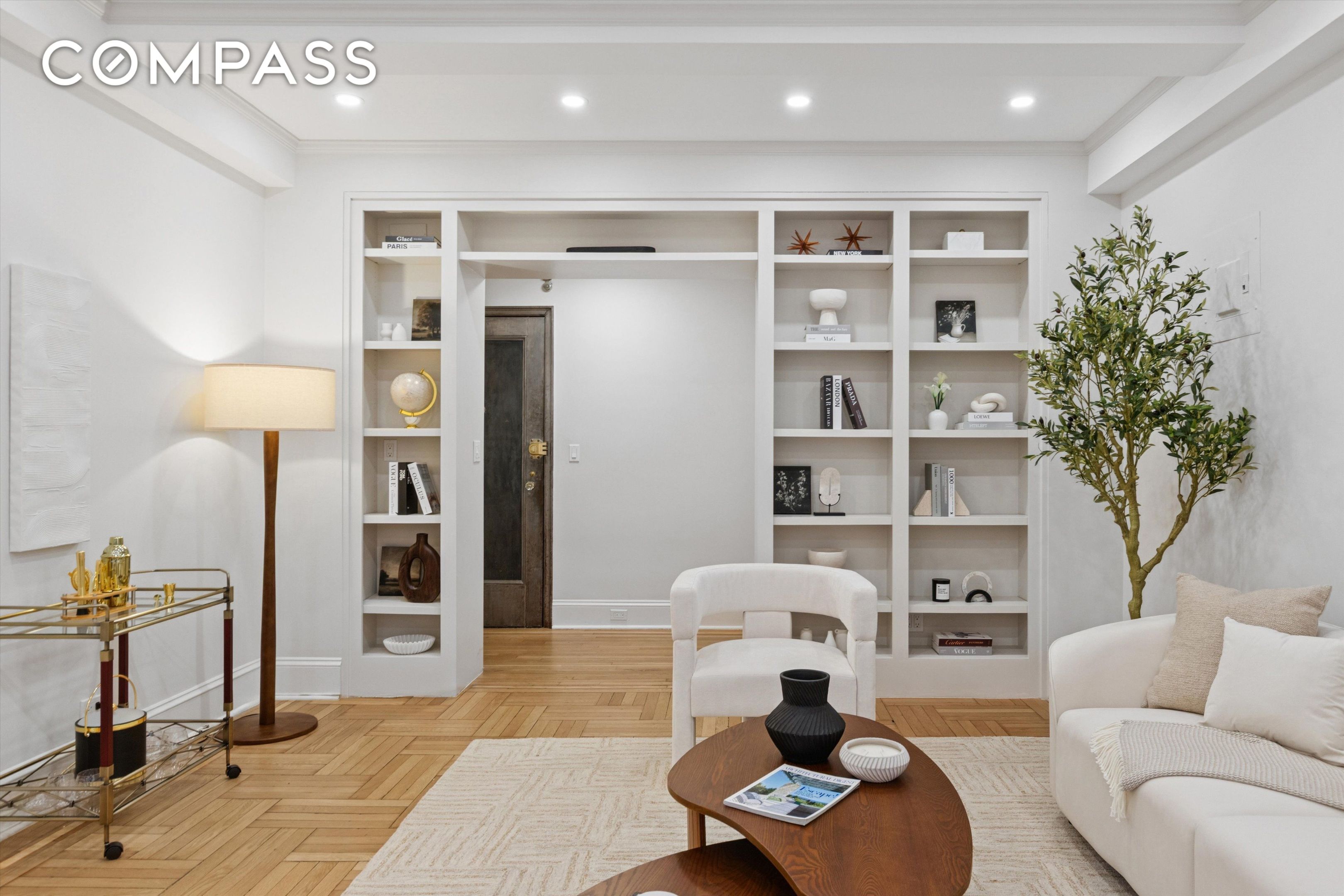 #3 photo, 245 W 74th Street, מנהטן Upper West Side , NY 10023