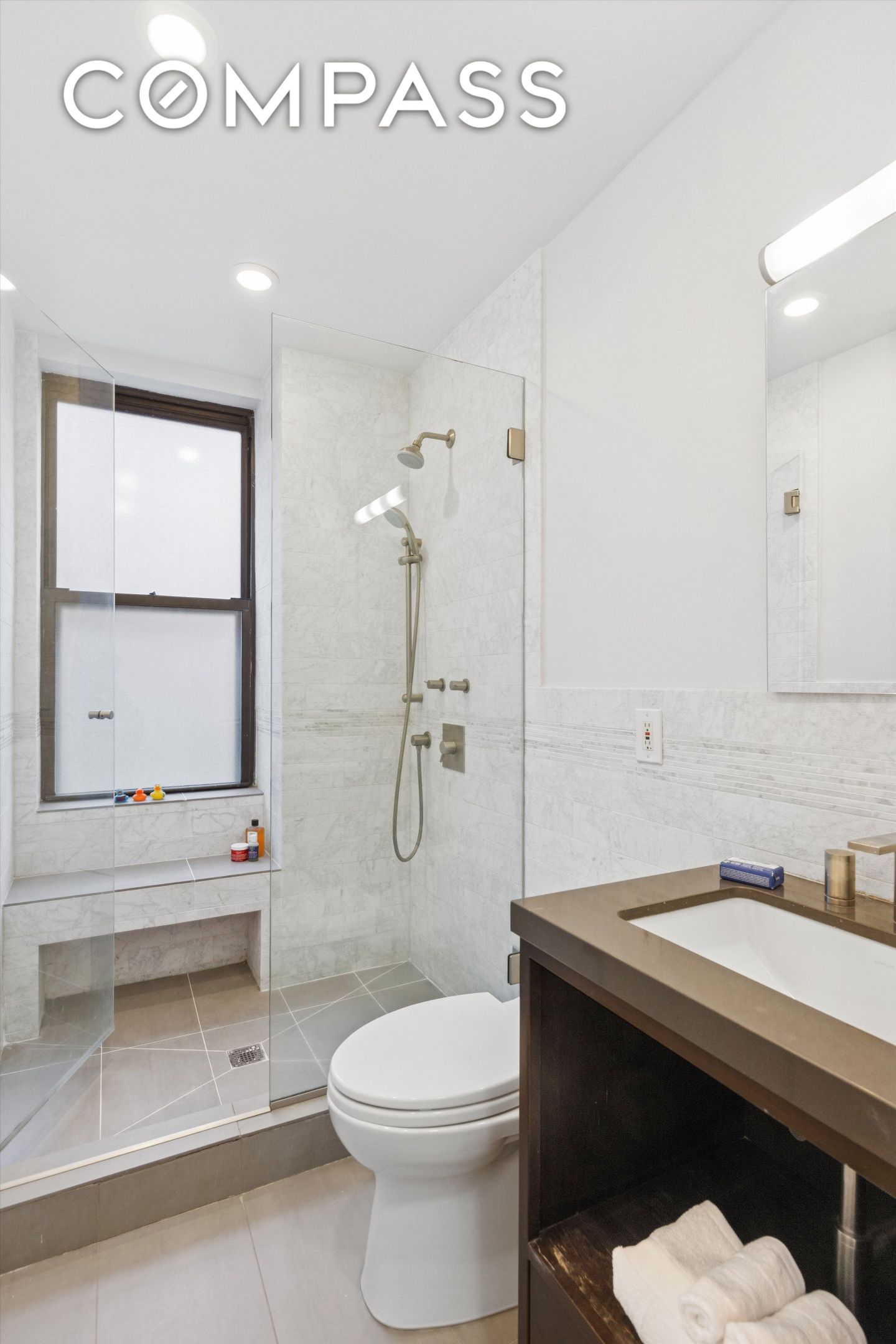 #9 photo, 245 W 74th Street, מנהטן Upper West Side , NY 10023