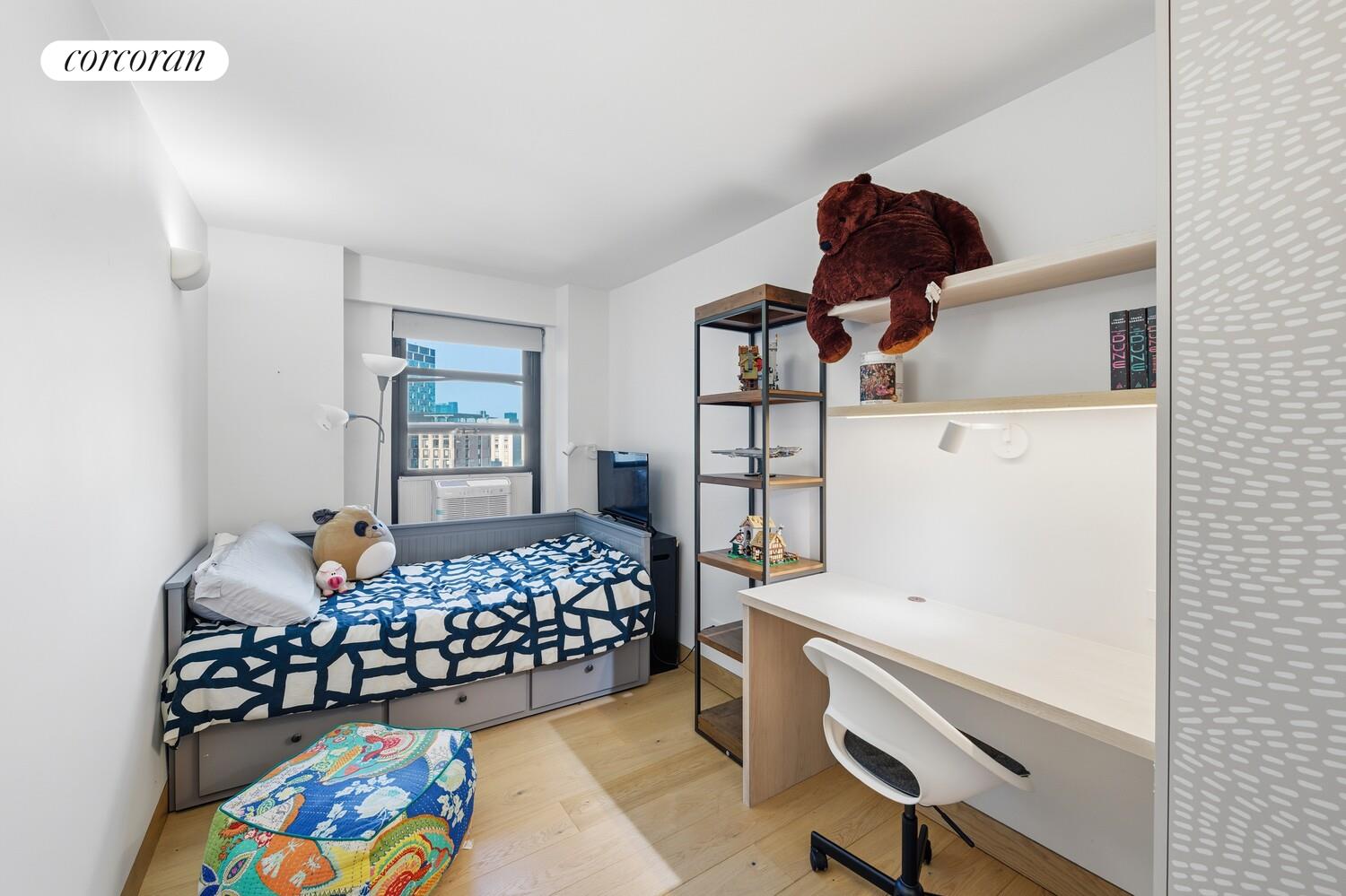 #11 photo, 266 E BROADWAY, مانهاتن Lower East Side , NY 10002