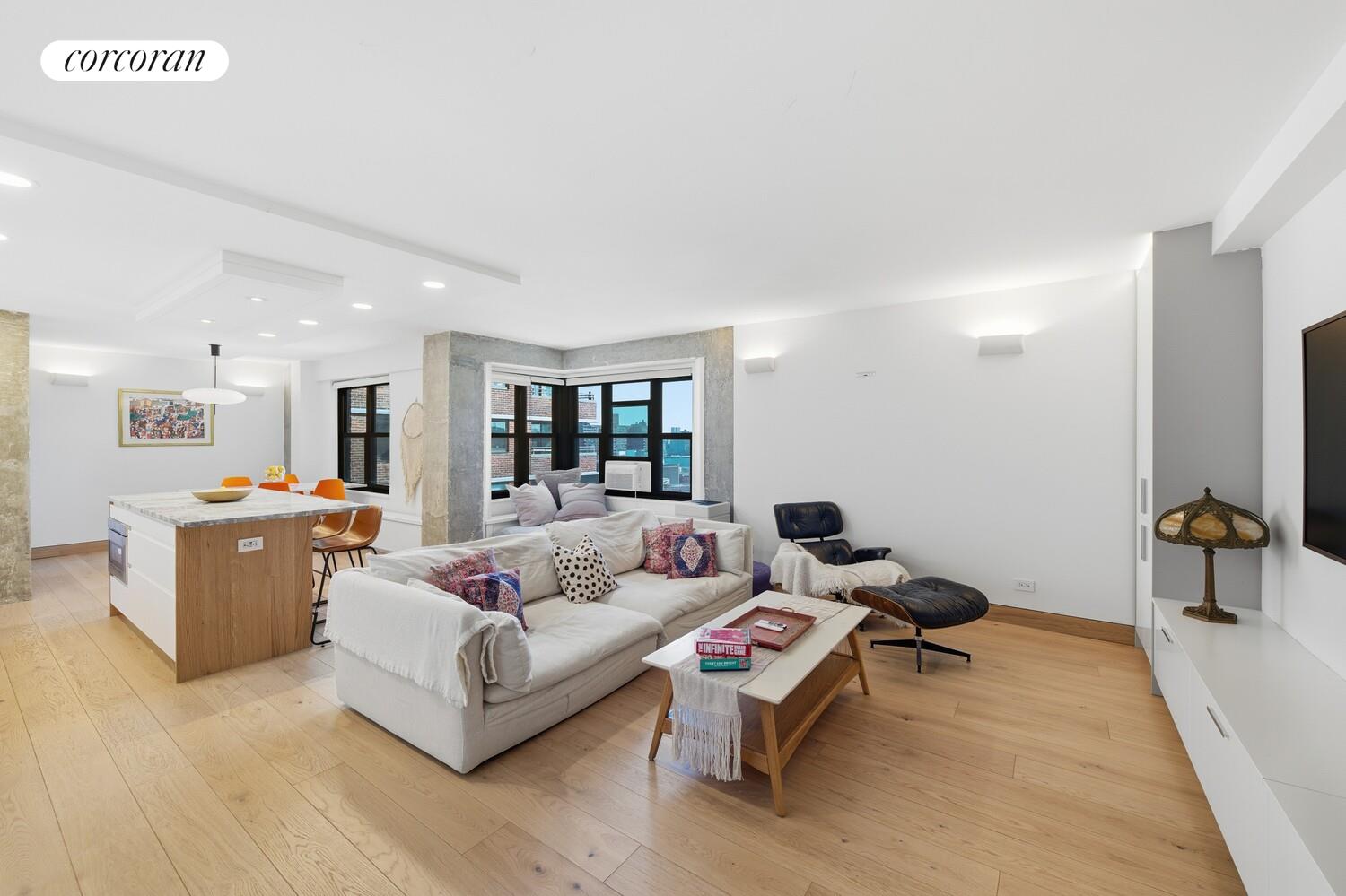 #3 photo, 266 E BROADWAY, مانهاتن Lower East Side , NY 10002