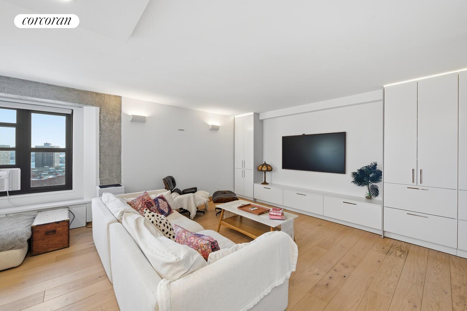 #4 photo, 266 E BROADWAY, مانهاتن Lower East Side , NY 10002